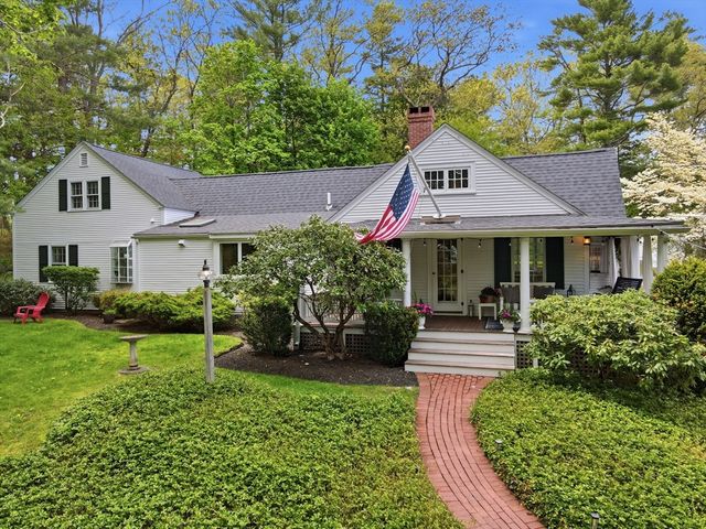 227-R Main St, Hingham, MA 02043