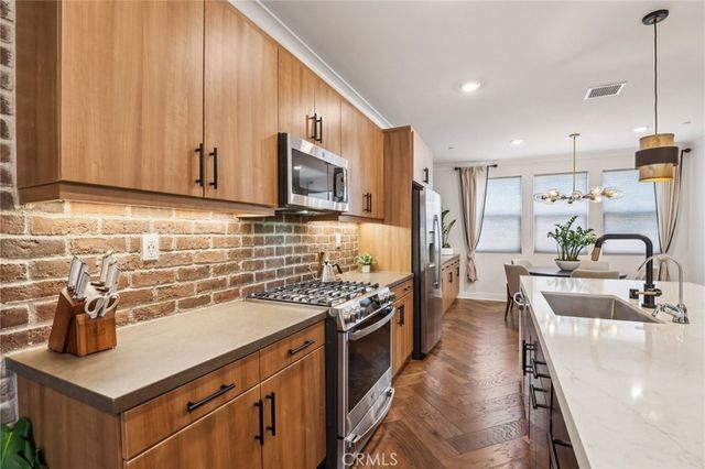 831 S Grable Circle, Orange, CA 92868