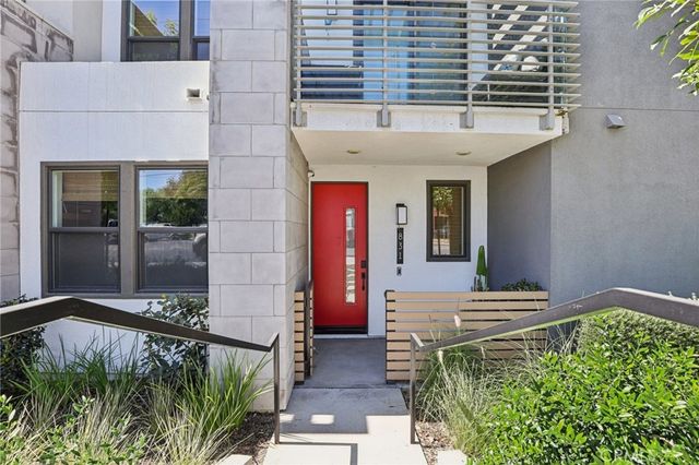 831 S Grable Circle, Orange, CA 92868