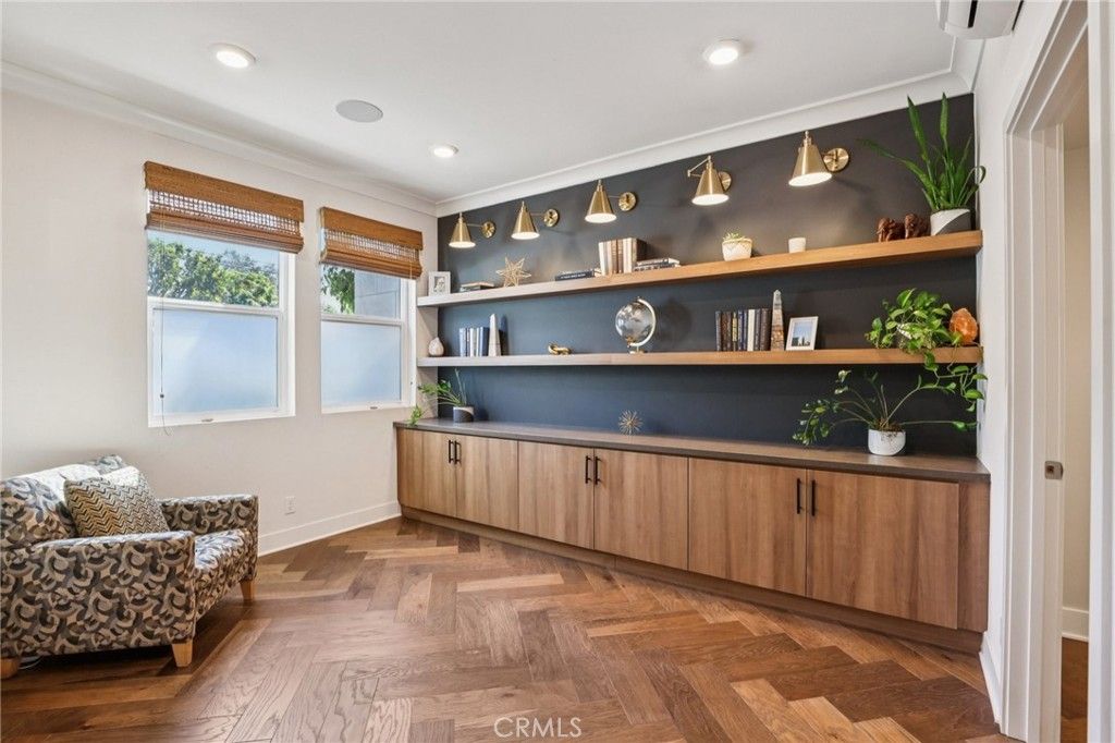 831 S Grable Circle, Orange, CA 92868