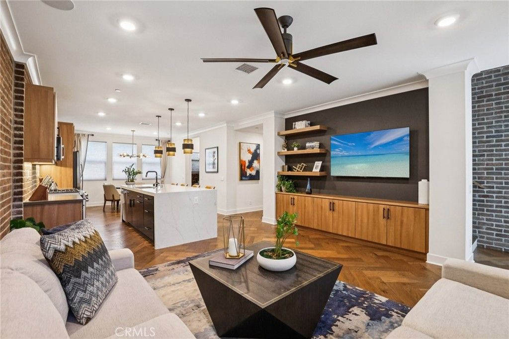 831 S Grable Circle, Orange, CA 92868