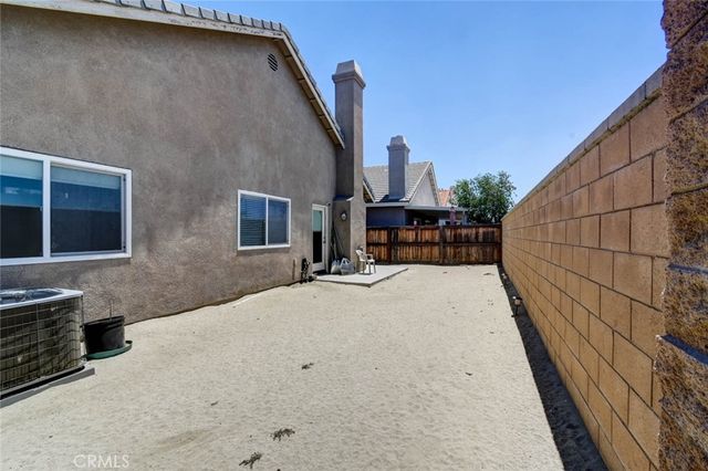 772 Saint Alban Road, San Jacinto, CA 92583