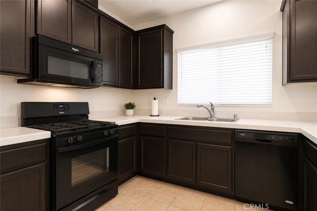 772 Saint Alban Road, San Jacinto, CA 92583