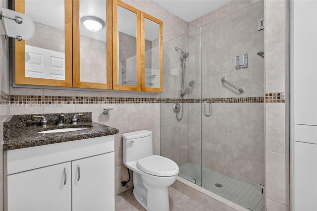 8936 SW 11th Street, Miami, FL 33174