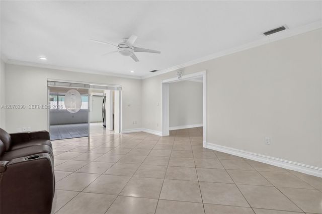 8936 SW 11th Street, Miami, FL 33174