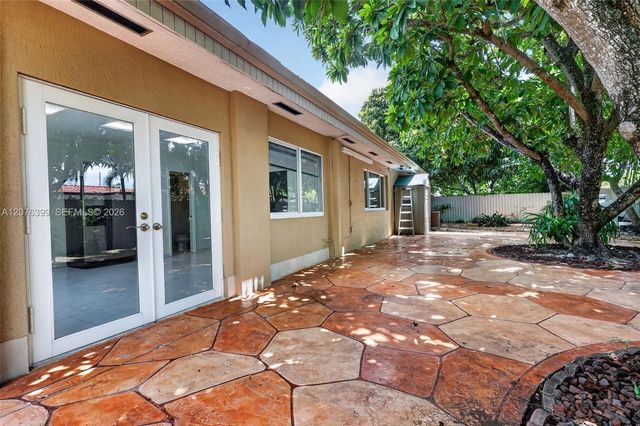 8936 SW 11th Street, Miami, FL 33174