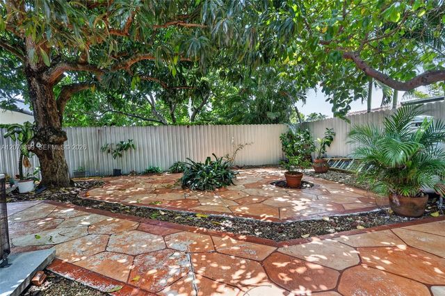 8936 SW 11th Street, Miami, FL 33174