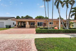 8936 SW 11th Street, Miami, FL 33174