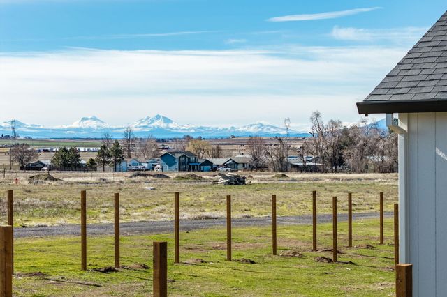 512 SW 6th Street Lot 4, Metolius, OR 97741