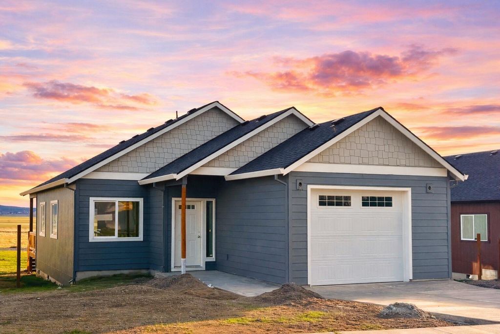 512 SW 6th Street Lot 4, Metolius, OR 97741