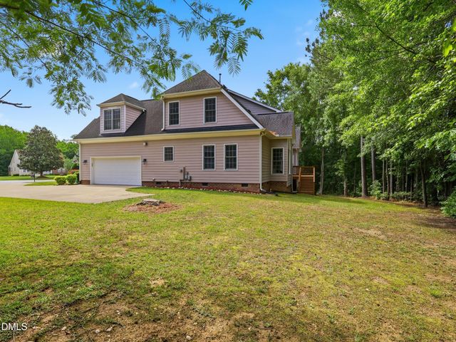 905 Babbling Creek Lane, Fuquay Varina, NC 27526