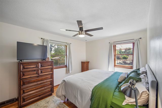 3834 Hillcrest Drive, Des Moines, IA 50310