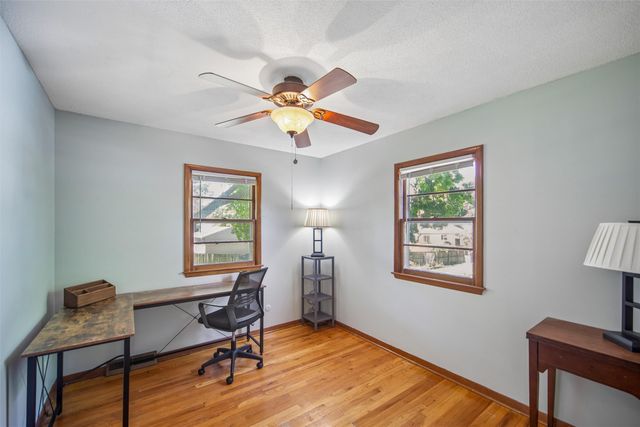 3834 Hillcrest Drive, Des Moines, IA 50310