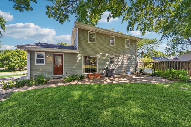 3834 Hillcrest Drive, Des Moines, IA 50310