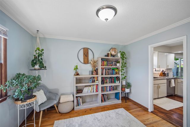3834 Hillcrest Drive, Des Moines, IA 50310