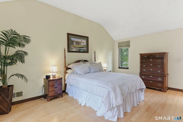 37 Tall Wood Hollow, Avon, CT 06001