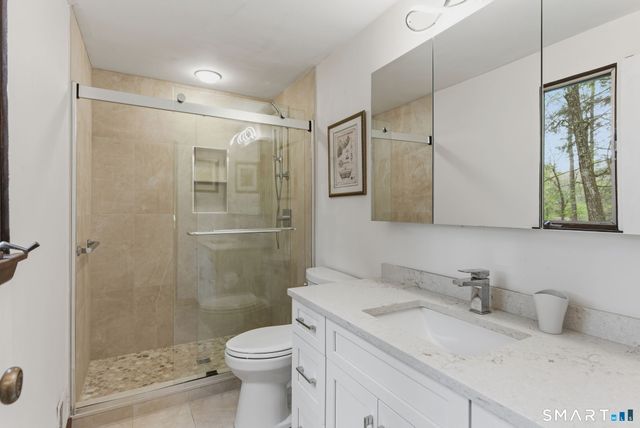 37 Tall Wood Hollow, Avon, CT 06001