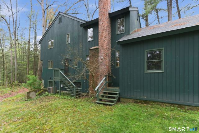 37 Tall Wood Hollow, Avon, CT 06001