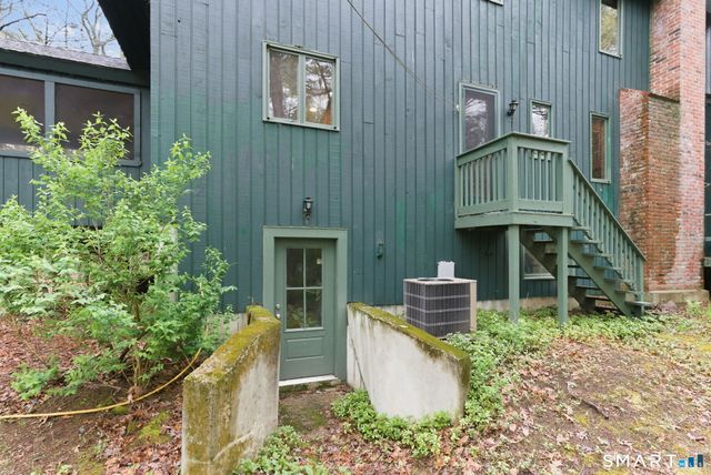 37 Tall Wood Hollow, Avon, CT 06001