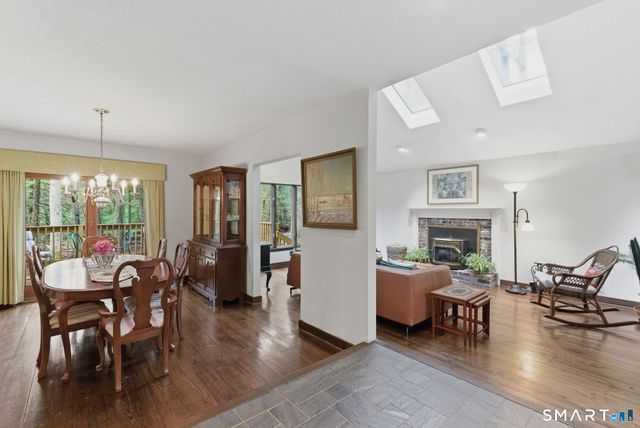 37 Tall Wood Hollow, Avon, CT 06001