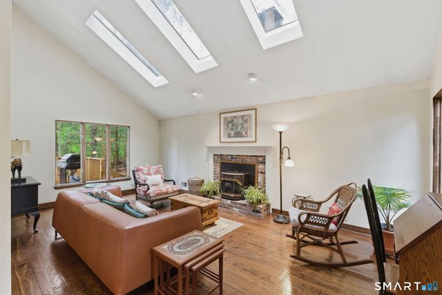 37 Tall Wood Hollow, Avon, CT 06001