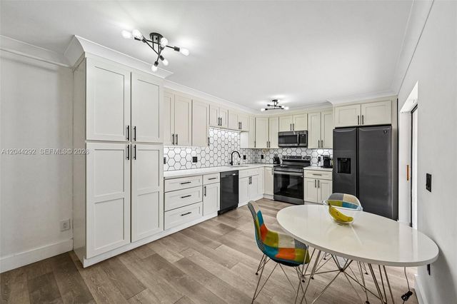 5016 50th Way, West Palm Beach, FL 33409