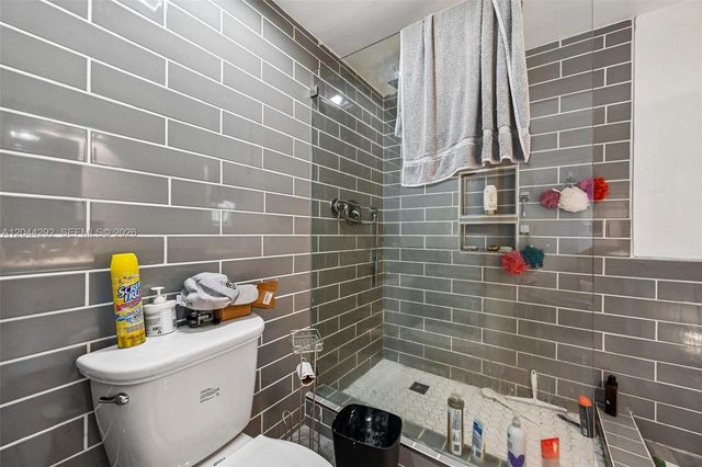 5016 50th Way, West Palm Beach, FL 33409