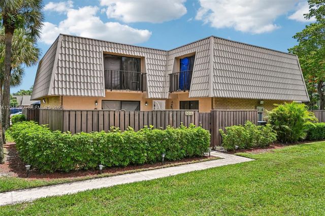 5016 50th Way, West Palm Beach, FL 33409