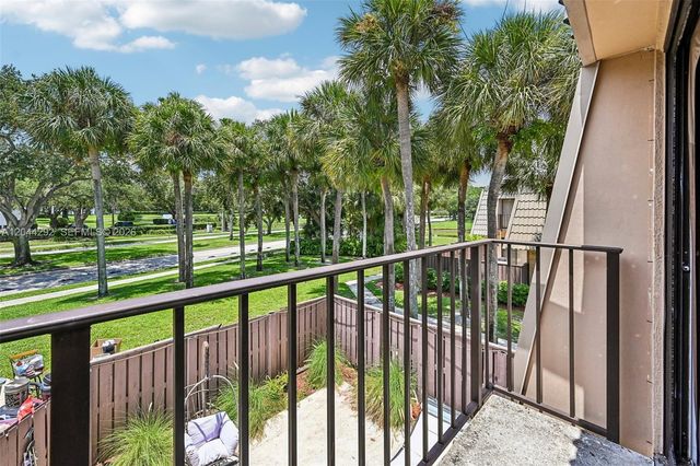 5016 50th Way, West Palm Beach, FL 33409
