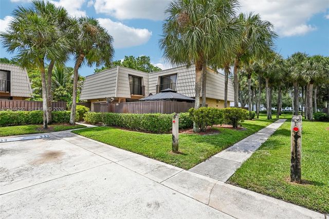 5016 50th Way, West Palm Beach, FL 33409