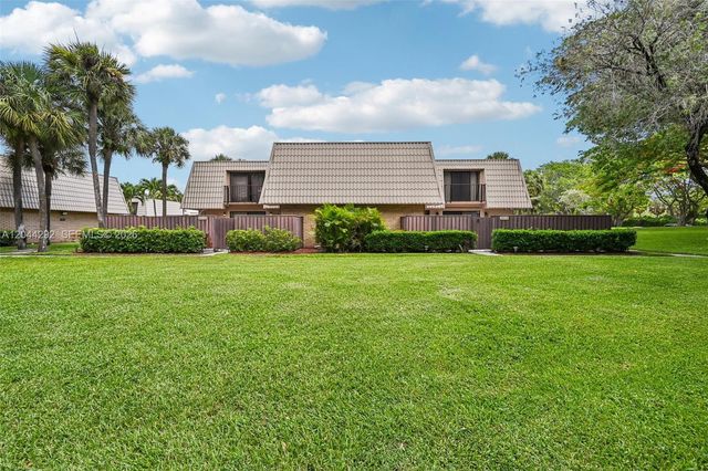 5016 50th Way, West Palm Beach, FL 33409