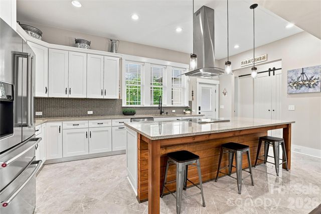2348 Oak Grove Circle, Midland, NC 28107