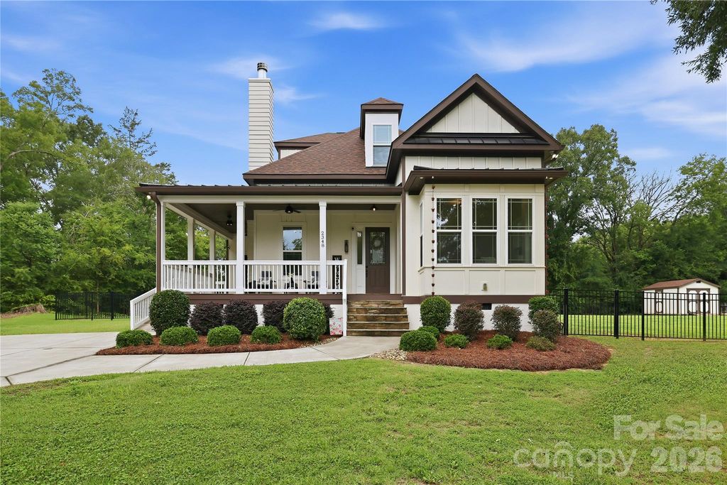 2348 Oak Grove Circle, Midland, NC 28107
