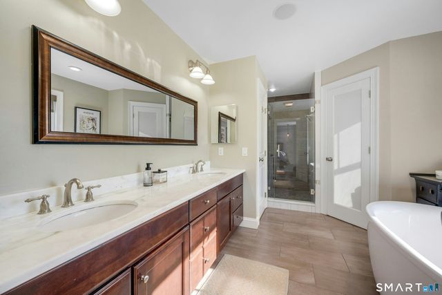 9 Benders Drive, Greenwich, CT 06831