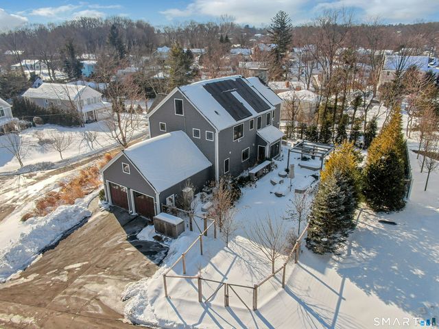 9 Benders Drive, Greenwich, CT 06831