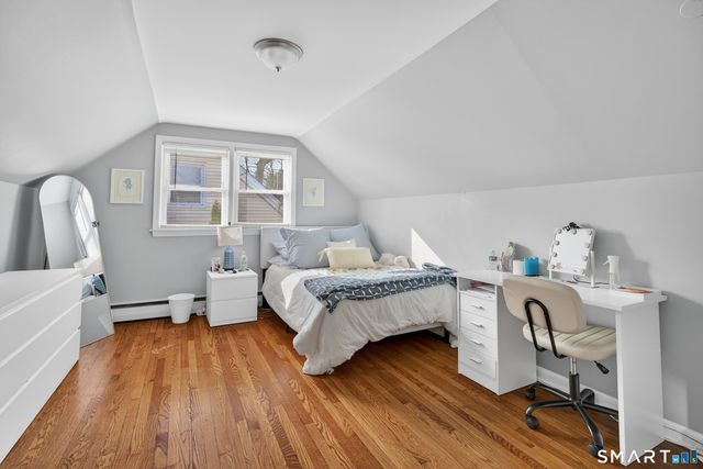 563 Lakeside Drive, Bridgeport, CT 06606