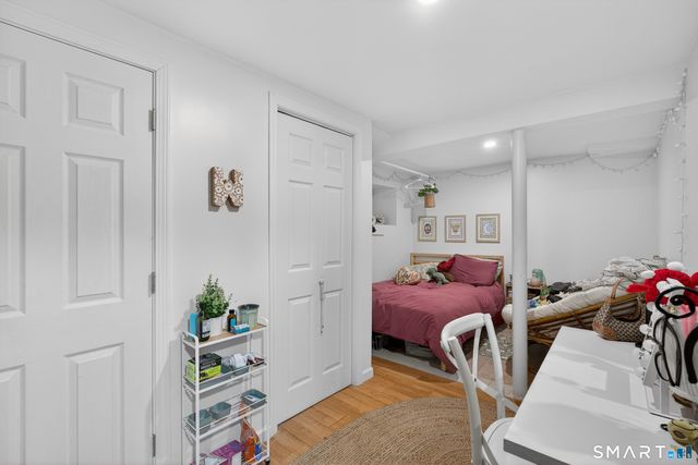 563 Lakeside Drive, Bridgeport, CT 06606