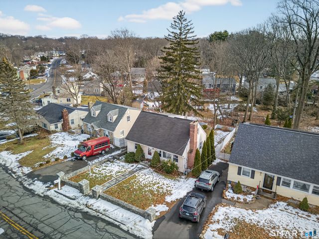 563 Lakeside Drive, Bridgeport, CT 06606