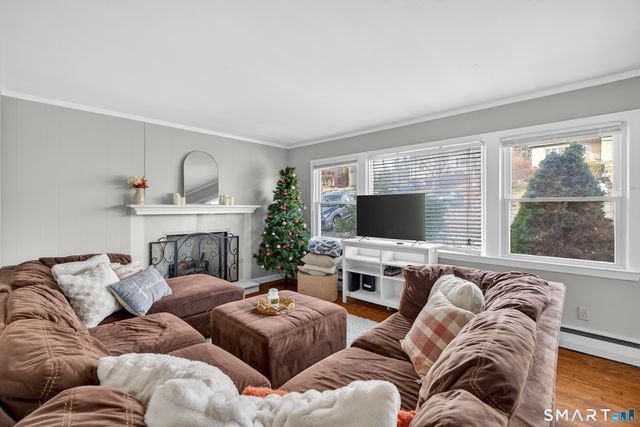 563 Lakeside Drive, Bridgeport, CT 06606