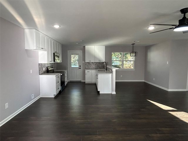 21057 Live Oak Street, Porter, TX 77357
