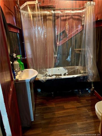 205 N College Street, Red Springs, NC 28377