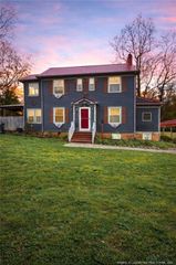 205 N College Street, Red Springs, NC 28377