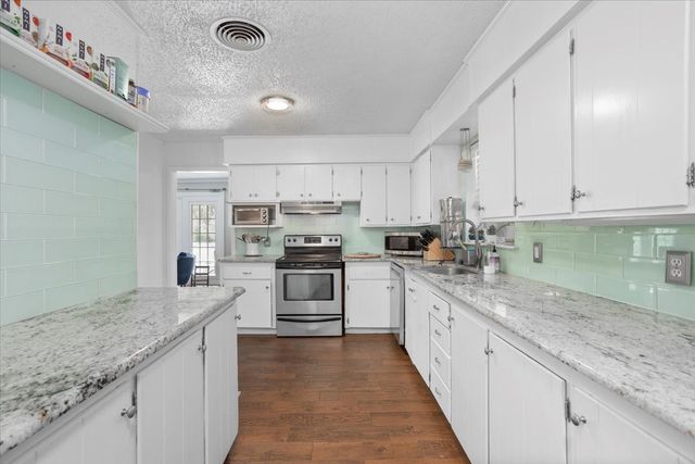 4109 Bilglade Road, Fort Worth, TX 76109