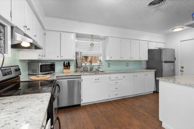 4109 Bilglade Road, Fort Worth, TX 76109