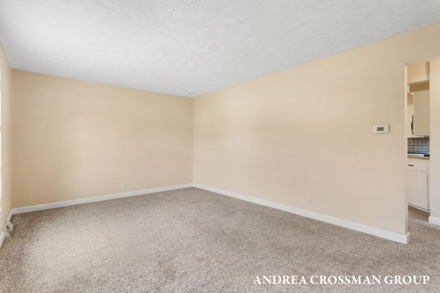 4684 Pine Drive, Holland, MI 49423