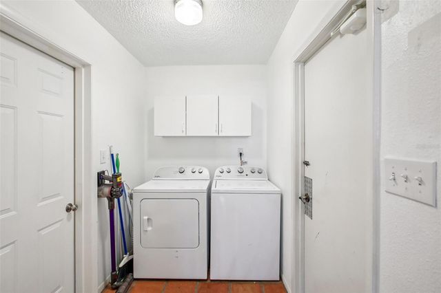 1218 LAKE ARIANA BOULEVARD, Auburndale, FL 33823