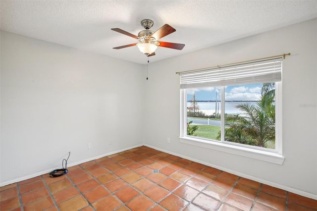 1218 LAKE ARIANA BOULEVARD, Auburndale, FL 33823