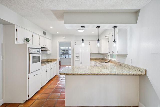 1218 LAKE ARIANA BOULEVARD, Auburndale, FL 33823