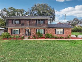 1218 LAKE ARIANA BOULEVARD, Auburndale, FL 33823