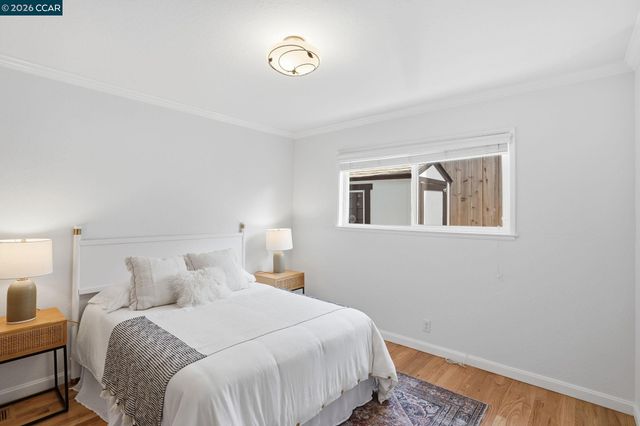 27 Whitehall Dr, Orinda, CA 94563